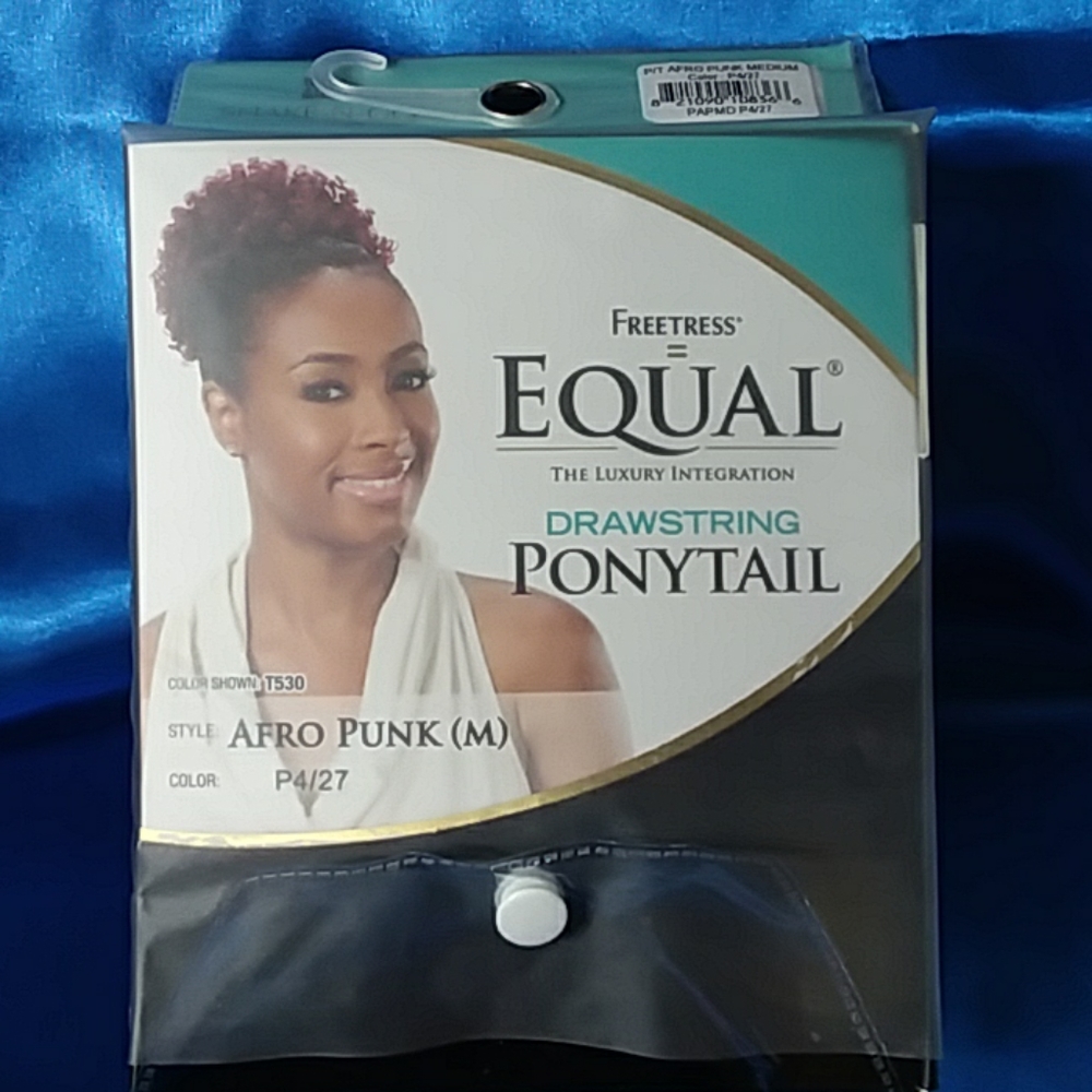 Freetress Drawstring Ponytail - Picture 2 of 7